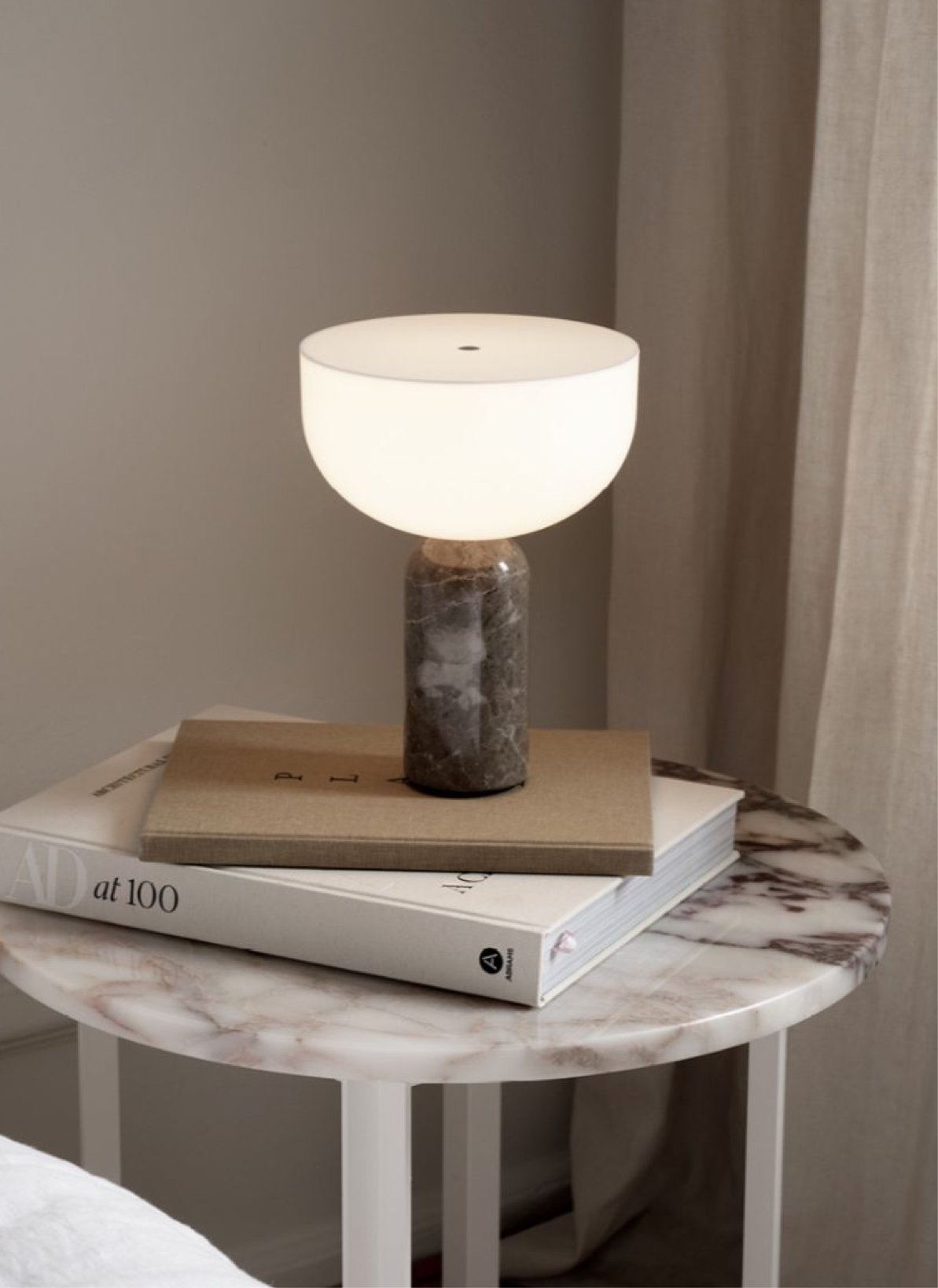 Lúna Grey portable lamp