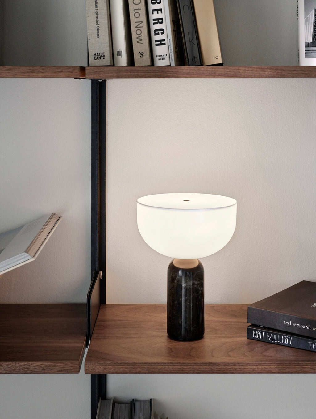 Lúna Black portable lamp