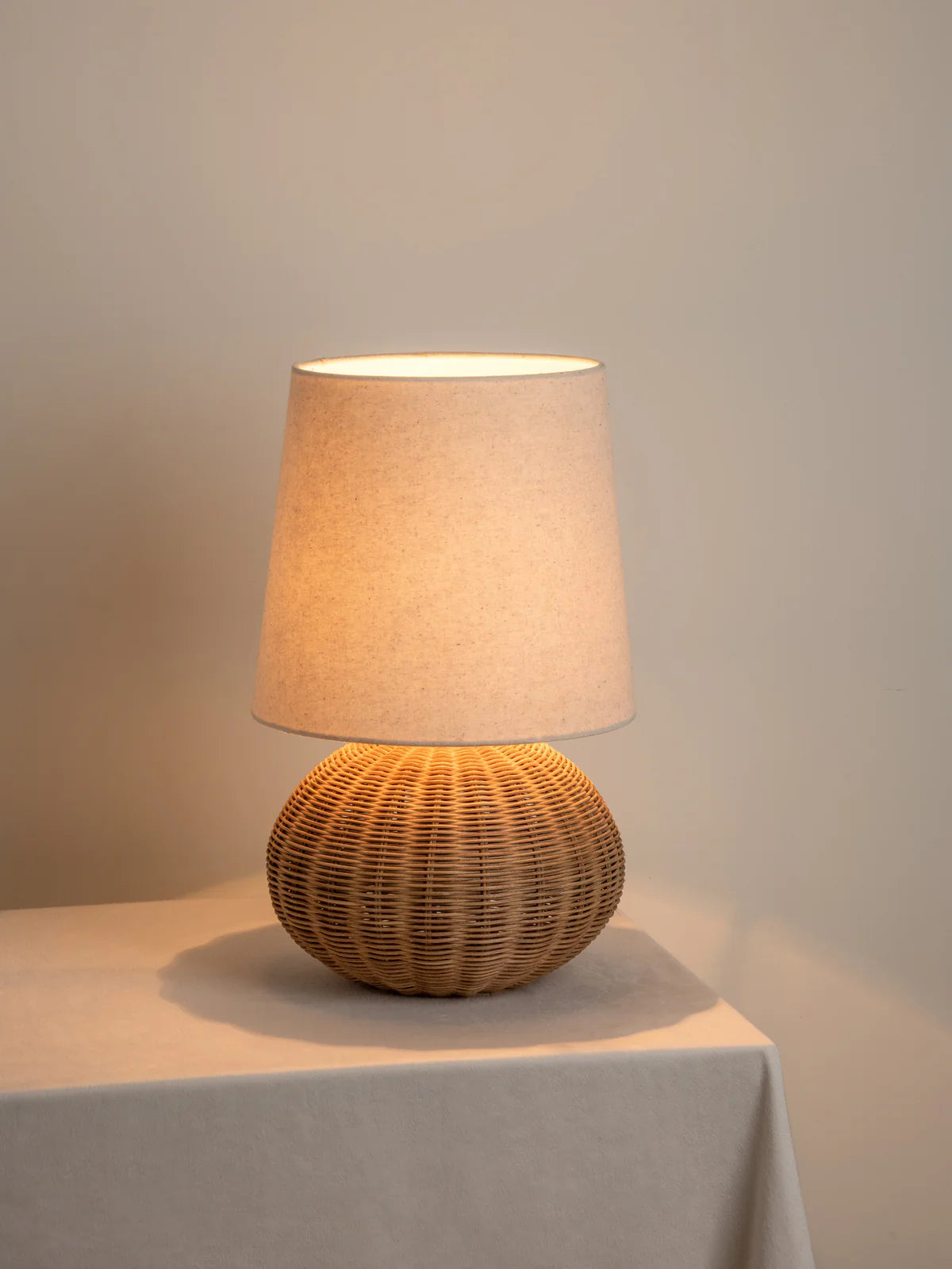 Solana Table Lamp